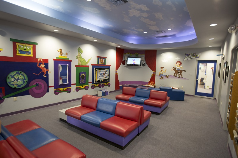Minden Pediatric Dentistry 2 Colorful kid friendly dental clinic waiting room at absolute dental